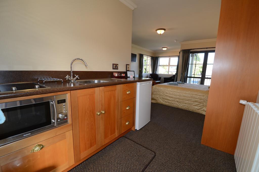 Lantern Court Motel Реефтон Экстерьер фото