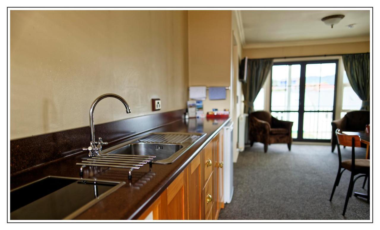 Lantern Court Motel Реефтон Экстерьер фото